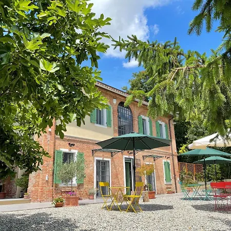 ベッド・アンド・ブレックファスト Noi Due - Nel Monferrato