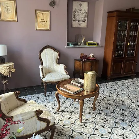 ベッド・アンド・ブレックファスト Noi Due - Nel Monferrato Quargnento