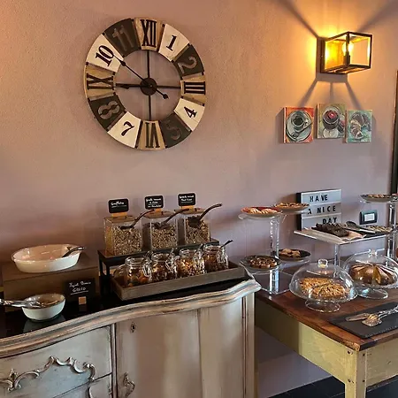 Noi Due - Nel Monferrato Bed and Breakfast 4*